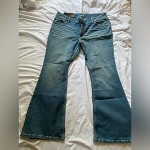 New with tags.. Wrangler Mae retro jeans